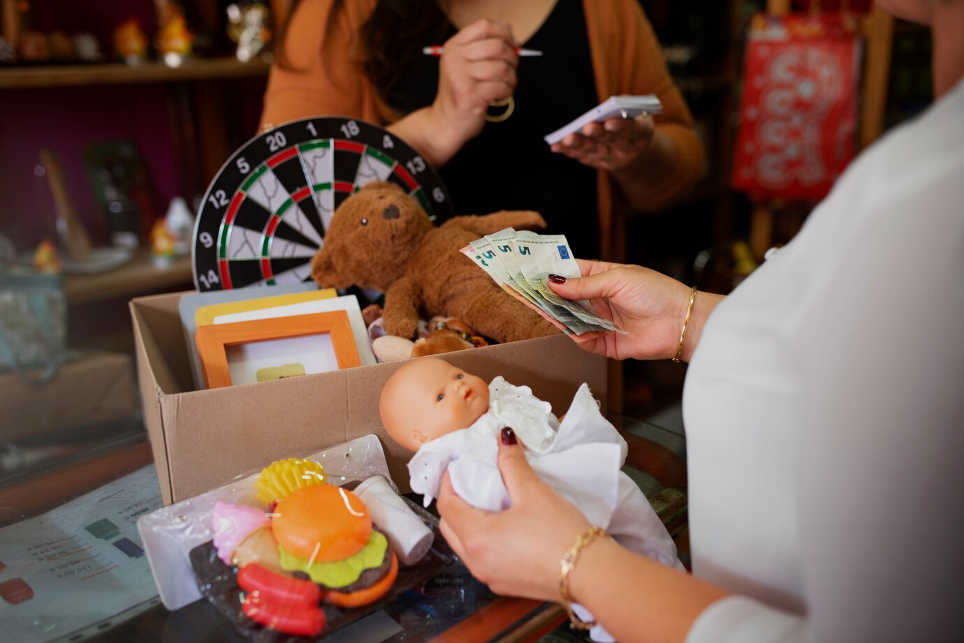 Bourse aux jouets et puériculture, à Alban.